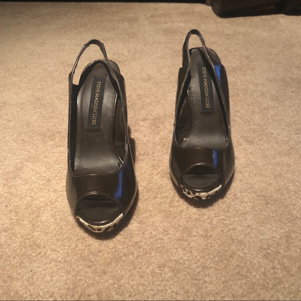 Steve Madden Luxe Brown Patent Leather Pumps
